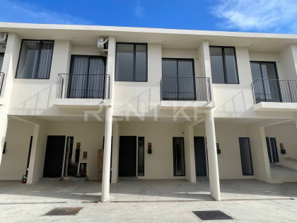 Villa Link House for Rent in Borey Phum Samraong Villa in Phnom Penh Capital