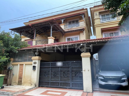 Villa Twin for Rent in Borey PiPhup Thmey Sen Sok Villa in Phnom Penh Capital