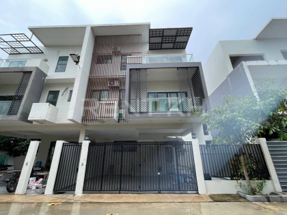 Twin Villa for Rent at Borey The Park Villa Villa in Phnom Penh Capital