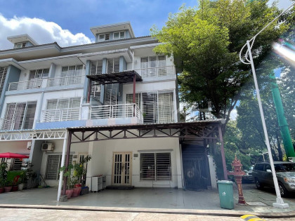 Link House for Rent in Borey Peng Huoth The Star Eternal Mean Chey Villa in Phnom Penh Capital