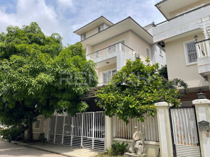 Villa Twin for Rent in Borey Phnom Penh Thmey Park City Villa in Phnom Penh Capital