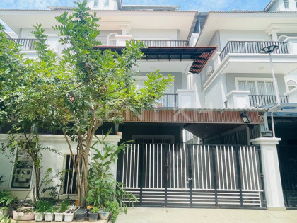 Twin Villa for Rent at Borey Phnom Penh Thmey Elites Park 2 Villa in Phnom Penh Capital