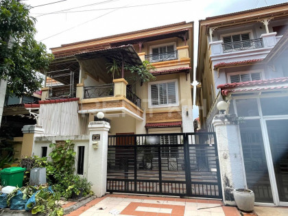 Villa Twin for Rent in Borey PiPhup Thmey Sen Sok Villa in Phnom Penh Capital
