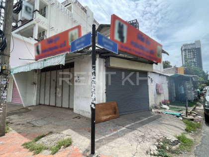 Shophouse for Rent at Toul Kouk Flat in Phnom Penh Capital