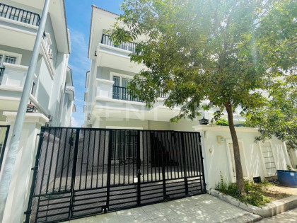 Twin Villa for Rent at Borey Phnom Penh Thmey Elites Park 2 Villa in Phnom Penh Capital