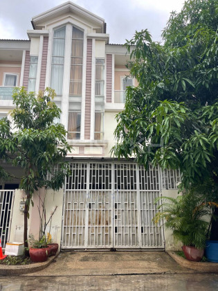 Twin Villa for Rent at Borey Chip Mong Sensok Villa in Phnom Penh Capital