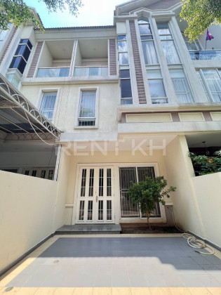 Link Villa for Rent at Borey Chip Mong Sen Sok Villa in Phnom Penh Capital
