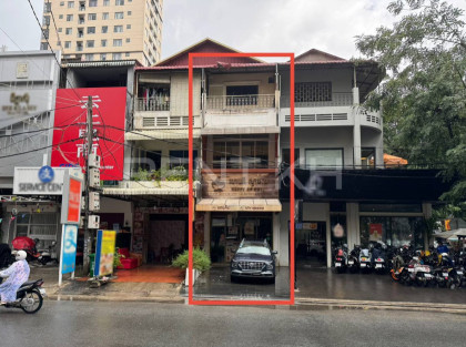 Shophouse for Rent at  BKK1 Flat in Phnom Penh Capital
