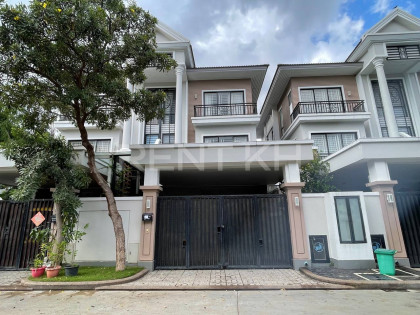 Villa Twin for Rent in Borey Peng Huoth The Star Mera Garden Villa in Phnom Penh Capital