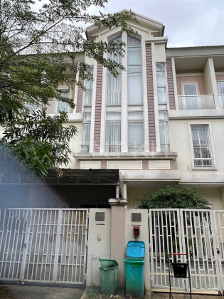 Link House for Rent in Borey Chip Mong Sen Sok Villa in Phnom Penh Capital