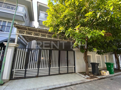 Twin Villa for Rent at Borey Phnom Penh Thmey (Diamond Park) Villa in Phnom Penh Capital