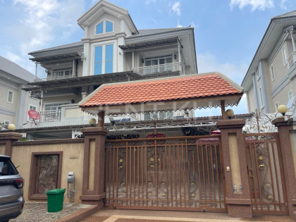 Twin Villa for Rent at Borey High Tech Ta Ngao Chhbar Ampov Villa in Phnom Penh Capital