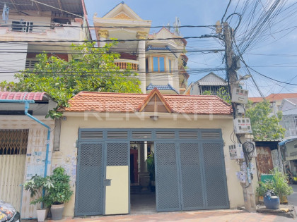 Single Villa for Rent at Boeung salang Villa in Phnom Penh Capital