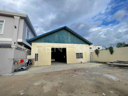 Warehouse for Rent Near Attwood Business Center Warehouse in Phnom Penh Capital