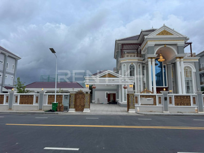 Single Villa for Rent at Borey Vimean Phnom Penh Villa in Phnom Penh Capital