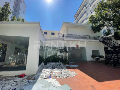 Shop House for Rent at Khan Toul Kork Villa in Phnom Penh Capital