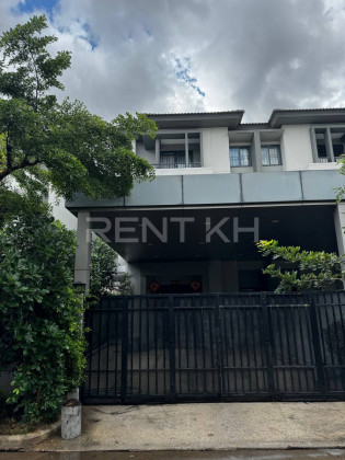 Villa Twin for Rent in Borey Chip Mong 598 Villa in Phnom Penh Capital