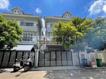 Villa Twin for Rent in Borey Phnom Penh Thmey Villa in Phnom Penh Capital