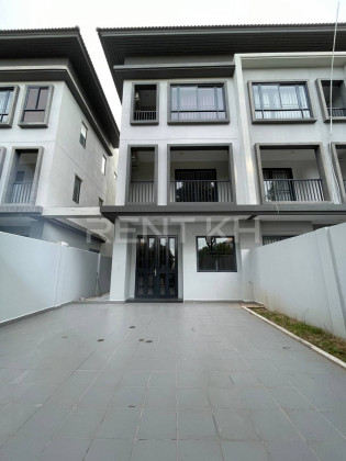 Link Villa for Rent at Borey Chip Mong Land 598 Villa in Phnom Penh Capital