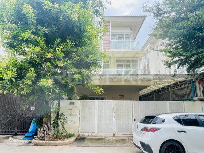 Twin Villa for Rent at Borey Chip Mong Sensok Villa in Phnom Penh Capital