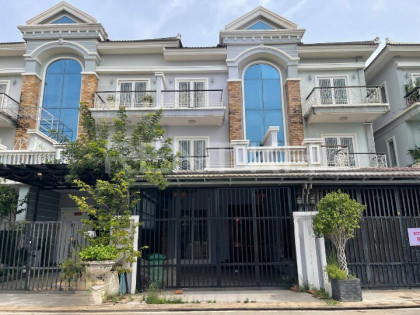 Link Villa for Rent in Borey Vimain Phnom Penh Villa in Phnom Penh Capital