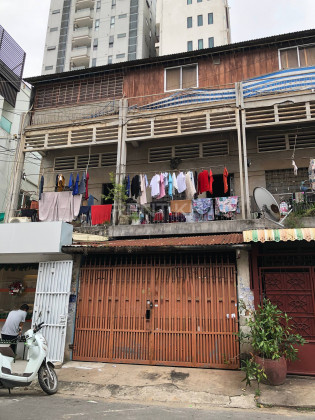 Shophouse for Rent at Near Toul Tom Poung Market Flat in Phnom Penh Capital