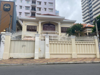 Villa for Rent at Khan Boeng Keng Kang Villa in Phnom Penh Capital