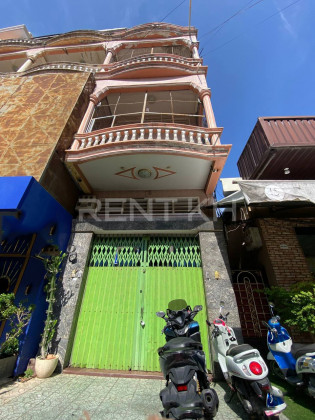 Shop House for Rent at Khan Daun Penh Flat in Phnom Penh Capital
