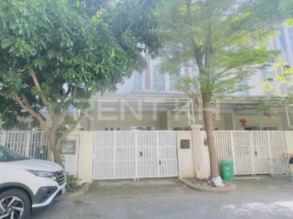 Link Villa for Rent at Borey Chip Mong Sensok, AEON 2 MALL Villa in Phnom Penh Capital