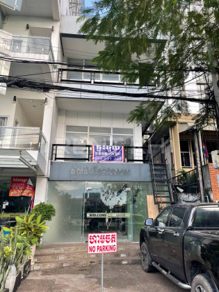 Shop House for Rent Near Independence Monument Flat in Phnom Penh Capital