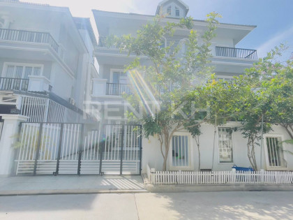 Twin Villa for Rent at Borey Phnom Penh Thmey Villa in Phnom Penh Capital