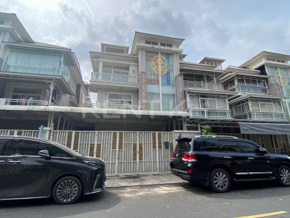 Twin Villa for Rent at Borey Orkide Villa The Royal Villa in Phnom Penh Capital