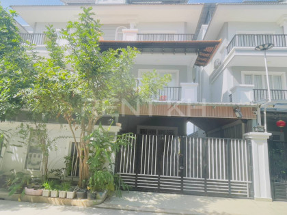 Twin Villa for Rent at Borey Phnom Penh Thmey Villa in Phnom Penh Capital