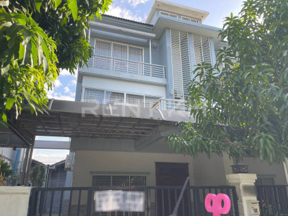 Link House For Rent at Borey Peng Huoth The Star Emerald 1 Villa in Phnom Penh Capital