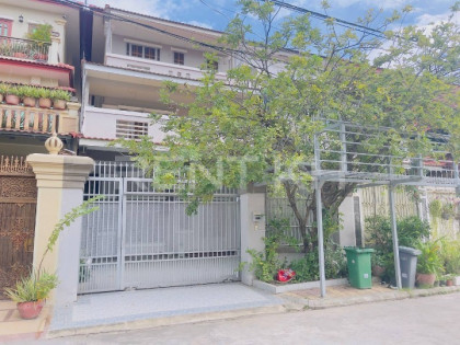 Twin Villa for Rent in Borey Piphp Thmei Villa in Phnom Penh Capital