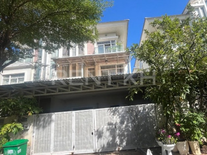 Twin Villa For Rent at Borey Chip Mong Sen Sok Villa in Phnom Penh Capital