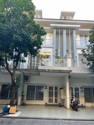 Link House for Rent at Borey Peng Houth The Star Premier Villa in Phnom Penh Capital