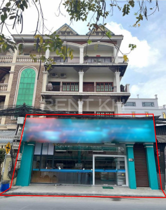 Shop  for Rent at Chamkar Mon Flat in Phnom Penh Capital