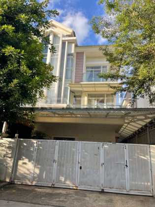 Twin Villa For Rent at Borey Chip Mong Sen Sok Villa in Phnom Penh Capital