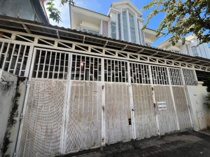 Twin Villa for Rent at Borey Chip Mong Sen Sok Villa in Phnom Penh Capital