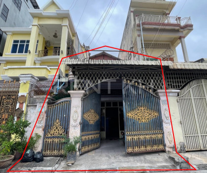 Shophouse for Rent at Toul TumPung Flat in Phnom Penh Capital