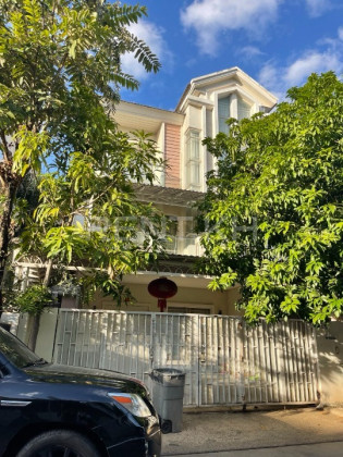 Single Villa for Rent at Borey Chip Mong Sen Sok Villa in Phnom Penh Capital