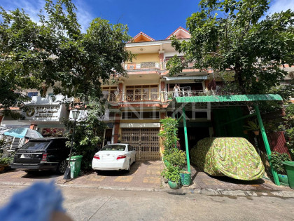 ផ្ទះ​ល្វែងនៅបុរីសុភមង្គលជ្រោយចង្វារ​ Flat in Phnom Penh Capital