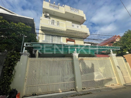 Single Villa for Rent at Sen Sok Villa in Phnom Penh Capital