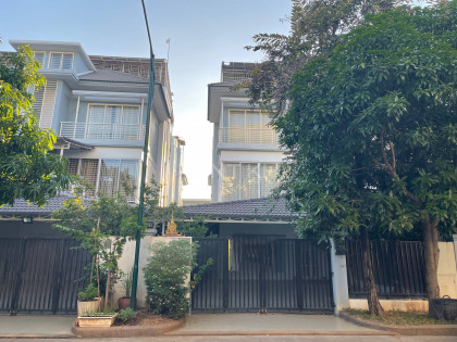 Twin Villa For Rent at Borey Peng Houth 598 Villa in Phnom Penh Capital