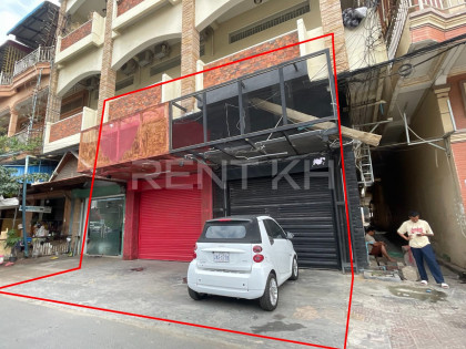 Shophouse for Rent at Phnom Penh Thmei Flat in Phnom Penh Capital