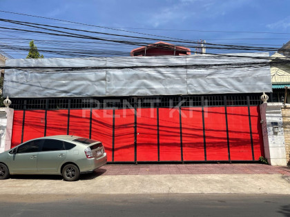 Warehouse for Rent in Khan Toul Kork Warehouse in Phnom Penh Capital