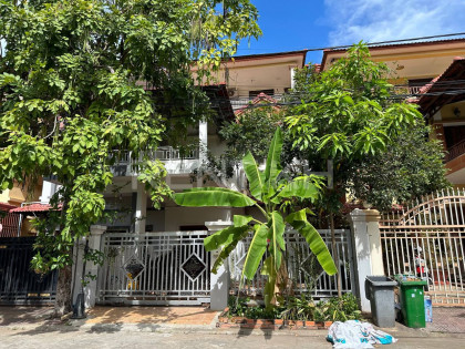 Link House For Rent At Borey Sopheak Mongkol Villa in Phnom Penh Capital