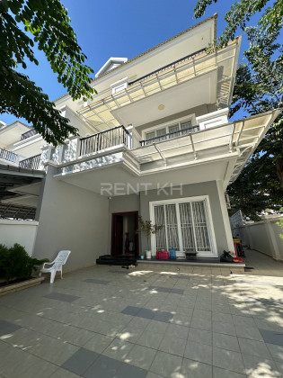 Twin Villa for Rent at Borey Phnom Penh Elite Park 2 Villa in Phnom Penh Capital