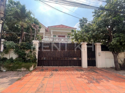 Single Villa for Rent at Piphub Thmey Villa in Phnom Penh Capital